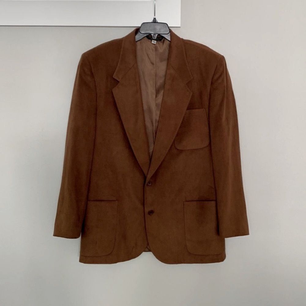 NOT FOR SALE—————-CHAMISTE Tan Sport Coat Blazer Classic Design Fully Lined